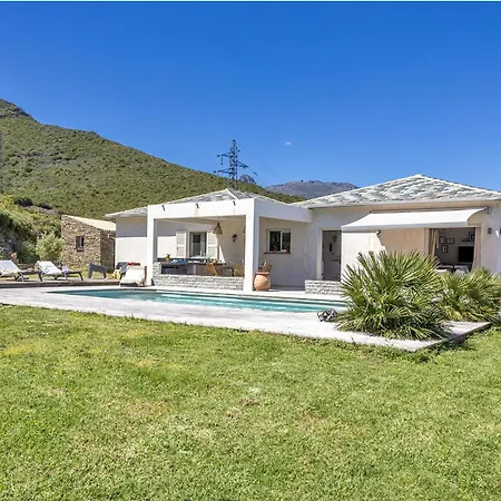La Marine Villa *