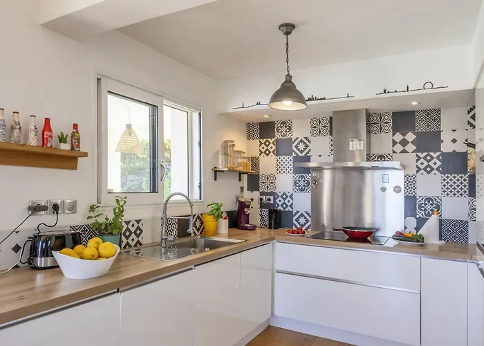 La Marine Villa Sisco